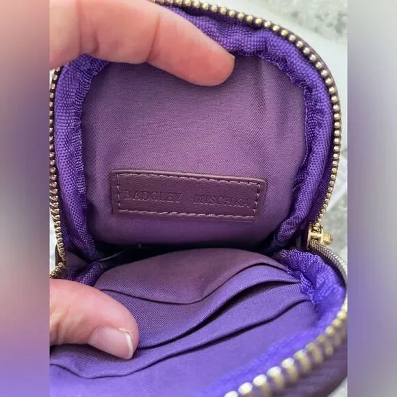 Badgley Mischka Diamond Quilted Oval Crossbody Phone Case in Plum NWT - Picture 7 of 11